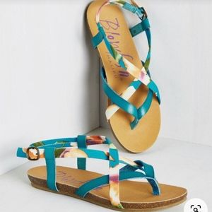Size 9 Blowfish Sandals